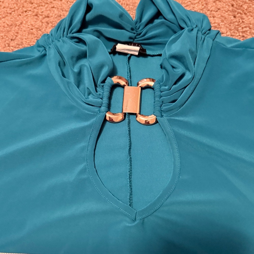 Venus Teal Blue Sharkbite Hem Tunic Top Gold Hardware Keyhole Mock Neck XL - Picture 4 of 7